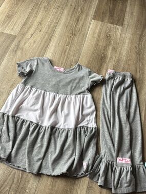 Ruffle girl Grey and White outfit